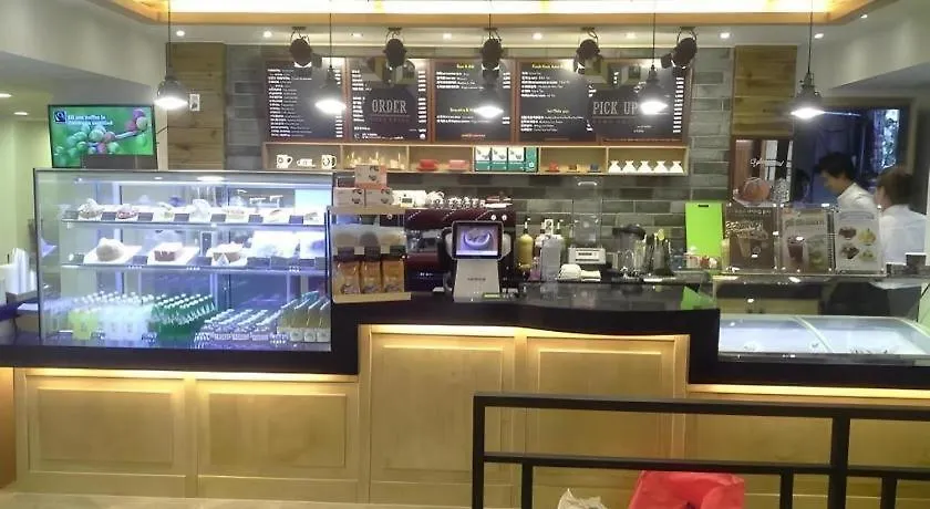 Myeongdong Mom House Hotel Seoul 2*,