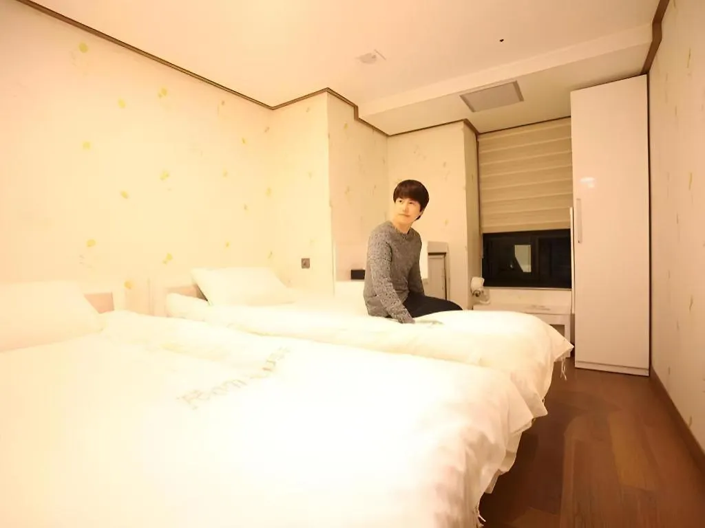 Myeongdong Mom House Hotel Seoul