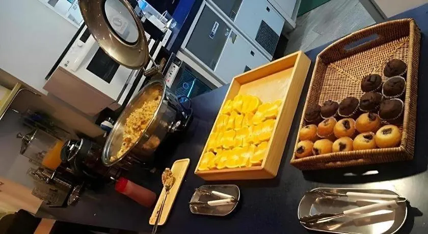 Myeongdong Mom House Hotel Seoul