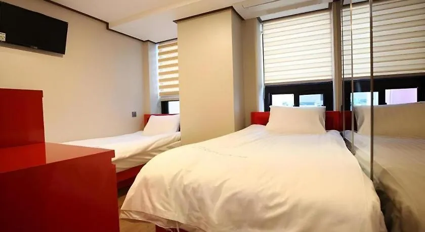 Myeongdong Mom House Hotel Seoul