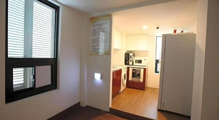 Hotel Myeongdong Mom House Seúl